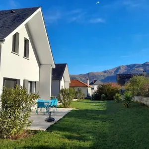 Hébergement de vacances L'angelique Fleurs Des Pyrenees, Argelès-Gazost